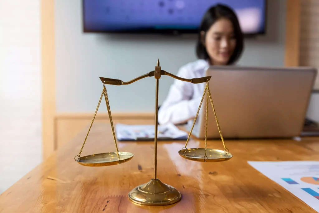 balança da justiça simbolizando os direitos garantidos pela LGPD